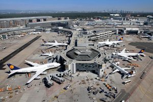  Der Flughafen in Frankfurt ist die größte lokale Arbeitsstätte in Deutschland 