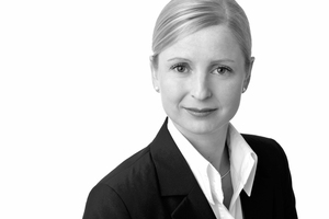  Dr. Veronika Deuser, Projektpartnerin bei Drees &amp; Sommer und im Bereich Corporate Consulting und Real Estate Management tätig 