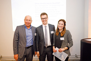  Michael Schmid, Vorsitzender der Geschäftsführung der DB Services GmbH konnte in diesem Jahr drei herausragende Beiträge auszeichnen: Dabei ging der 3. Preis des ipv-Autorenpreises Sarah Volltrauer und Florian Danner von M.O.O.CON (v.l.n.r.) 
