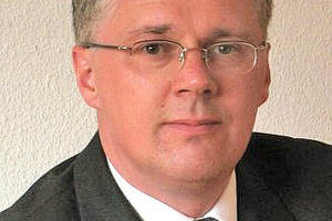  Rainer Keßler ist Elektro-Sach­verständiger im Bereich der alternativen Energien (Windkraft-, PV- und Biogasanlagen) bei DEKRA 