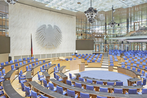  Das World Conference Center Bonn (WorldCCBonn) bietet als Tagungs- und Kongresszentrum bis 7000 Menschen Platz 