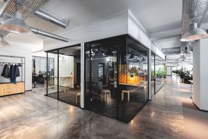  Industrial Style, neue Bürolösung im altem Gebäude bei der Schüco International KG in Bielefeld 