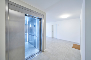  Die Einsatzmöglichkeiten des Aufzugs mit Fertigschacht sind vielfältig: Möglich ist eine Nutzung sowohl bei Bestands- als auch bei Neubauten, entweder im Innenbereich oder auch außen am Gebäude. 