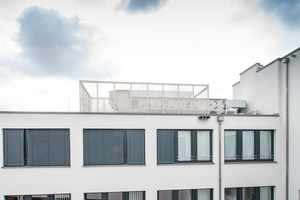  Ausbaufähig: Auf der derzeit noch ungenutzten Flachdachfläche des Gebäudes soll im Zuge einer späteren Erweiterung einmal ein Rooftop-Garden mit Flugdach für stimmungsvolle Events über den Dächern der Stadt entstehen 