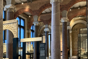  Welchen Einfluss haben Sonnenschutz, Besucher und Kunstlicht auf die Größe der ­Klima­anlage für ein historisches Museum? 