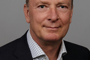  Dr. Christof Duvenbeck  