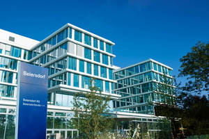  Der neue Beiersdorf Campus hat Mitarbeitende von zwei Standorten an einem vereint – im Herzen Hamburgs, wo vor über 140 Jahren ­alles begann.  