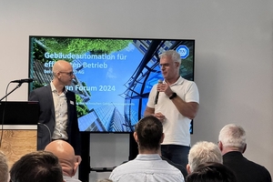  Experten der Branche zeigten auf, welche Voraussetzungen die BACnet-Infrastruktur erfüllen muss, damit die Daten und Funktionen der Gebäudeautomation, Energie- und Verbrauchszähler sowie anderer Systeme und Werkzeuge durch Anwendung des BACtwins abstimmungsfrei geprüft und ausgetauscht werden können.  