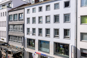  Mit dem Sporthaus Finke hat nach vier Monaten Umbauzeit ein neues Intersport-­Fachgeschäft in der Bielefelder Altstadt eröffnet. 