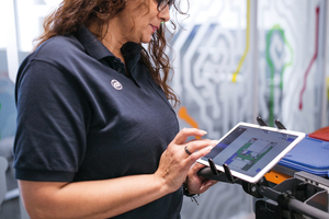  Auf ihren Tablets erhalten die Reinungsmitarbeiter Arbeitsaufträge, die auf Basis der Datenlage erstellt wurden. 