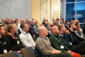  Auf dem Kongress knüpfen die Teilnehmer nicht nur neue Kontakte, sondern erhalten direkt anwendbares Fachwissen zur Absturzsicherung, das auf dem neuesten Stand der Technik und Rechtsprechung ist. 