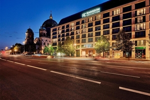  Der 9. Deutsche Fachkongress für Absturzsicherheit findet vom 25. bis 26. November 2025 im Radisson Collection Hotel in Berlin statt. 