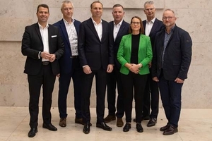  v.l.n.r.: Dr. Gert Riegel, Dr. Udo Peter Banck, Wolf-Dieter Adlhoch, Rainer Vollmer, Christin Kuchenbecker, Dirk Brandt, Prof. Dr. Klaus Homann 