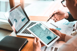  Die systematische Auseinandersetzung mit ESG-Risiken ist zum zentralen Hebel für die Werterhaltung und Zukunftsfähigkeit von Immobilien geworden. 