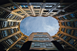  Insbesondere große Wohnungsunternehmen und Bestandshalter suchen nach ­Lösungen, um die Wirtschaftlichkeit schnell, zuverlässig und mit möglichst geringem Aufwand zu steigern, möglichst ohne aufwendige Sanierungen oder technologische Komplettumrüstungen. 