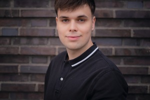  Fabian Naethbohm ist Leiter des Smart-Building-Reallabors an der Hochschule Mainz und spezialisiert auf IoT-Technologien, Smart Buildings, BIM im Betrieb und Datenmodelle.  