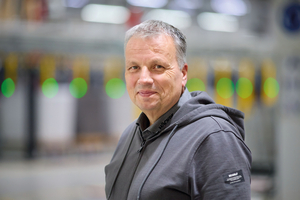  Frank Birkemeier, Leiter der Instandhaltung bei Häcker Küchen, ist überzeugt von der neusten Produktionsstätte in Ostercappeln-Venne.  