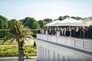  Cote d‘Azur-Feeling in Niedersachsen: Das Vorabend-Event der REA im Schloss ­Herrenhausen. 