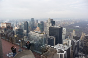  Mit 100 Mitarbeitern betreibt SPS die Aussichtsplattform des Rockefeller Centers in New York, die jährlich rund 20 Millionen Touristen besuchen 