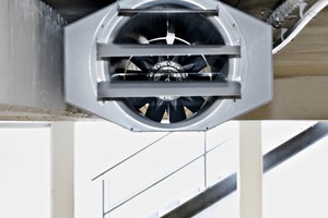  Bei Nachrüstungen im Bestand zeigen sich Jet-Ventilatoren besonders flexibel. Sie können frei ­platziert werden und müssen im Gegensatz zu Lüftungskanälen keine Unterzüge überwinden. ­Häufig lässt sich dadurch auch Raumhöhe im Parkhaus gewinnen 