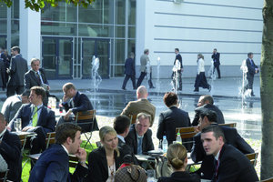  EXPO REAL heißt auch Networking ­unter weiß-blauem Himmel 