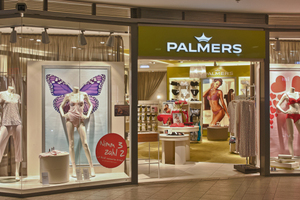  Die Palmers Textil AG ist österreichischer Marktführer im Segment der Textilbranche  An 300 Standorten in 15 europäischen Ländern ist Palmers teils mit eigenen Filialen, Shop-in-Shop-Flächen und Franchiselokalen vertreten 