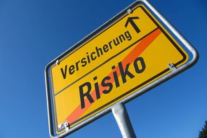  Auch die GEFMA-Richtlinie 330-1 befasst sich mit der zivilrechtlichen Haftung und mit den Versicherungen im Facility Management  