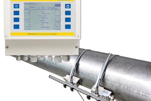  Die „Clamp on“-Ultraschallzähler sind wahlweise fest installierbar (Bild) oder in einer mobilen Ausführung lieferbar. Die Messung mittels Ultraschalltechnik erfordert keine Installationsarbeiten und ist somit absolut leckagesicher und verschleißfrei 