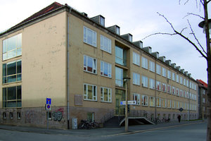  Für das Modellprojekt „Sanierung und Neubau Coudraystraße“ hat die Bauhaus-Universität Weimar einen PPP-Eignungstest erstellt und verfolgt eine PPP-Projektrealisierung intensiv weiter 