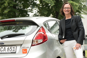  Karin Fuchs, die Presse­sprecherin der Gewoba – dasUnternehmen nutzt seit 2008 das Car-Sharing-Angebot von cambio 