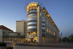  Das 5-Sterne-Haus Sheraton Warschau ist eines der prestigeträchtigsten Hotels in der polnischen Hauptstadt  