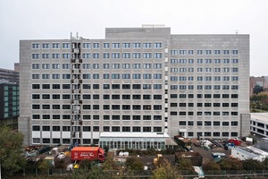  Energetische Sanierung des neunstöckigen Büroriegels in Frankfurt-­Niederrand 