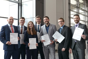  Die GEFMA-Förderpreisträger 2015 (v.l.n.r.): J. Benjamin Schade, Lukas Fischer, Judith Ponnewitz, Tobias Kienzler, Patrick Köhn, Felix Haas, Dr. Sebastian Pohl 