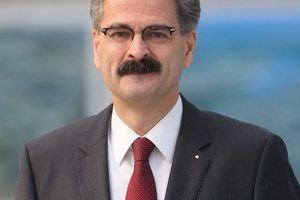  Dr. Lothar Meier, Infraserv GmbH &amp; Co. Höchst KG, Vorsitzender des Vorstands WVIS e.V.<br /> 